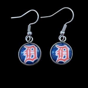 Detroit Tigers Orange D Dangle earrings